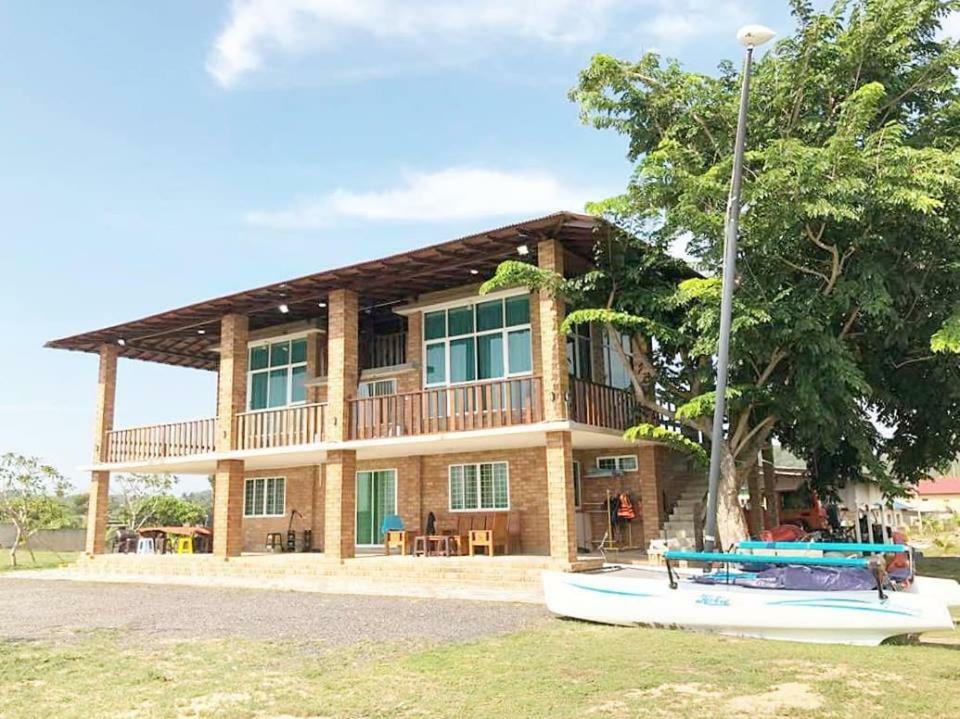 Ombak Deru Lodge มารัง ภายนอก รูปภาพ