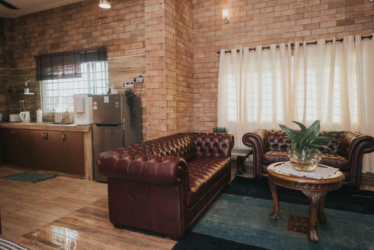 Ombak Deru Lodge มารัง ภายนอก รูปภาพ